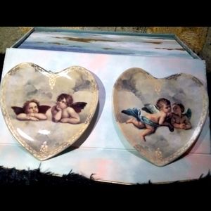 Bradford Exchange Heart to Heat Collectors plates
